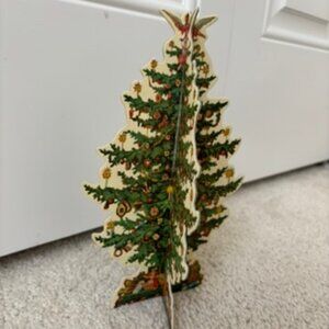 Vintage1979 Merrimack Paper Christmas Tree Full Dimensional